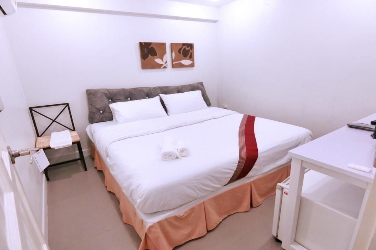 101 Seoul Hostel Банкок Екстериор снимка
