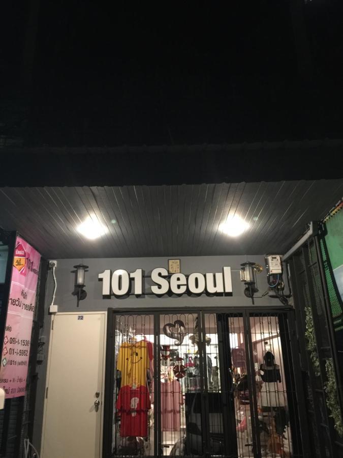101 Seoul Hostel Банкок Екстериор снимка